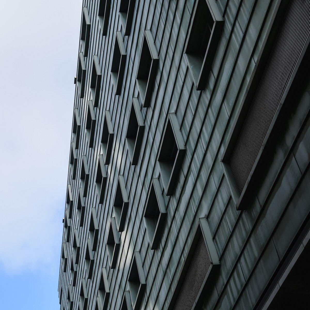 _D858899 